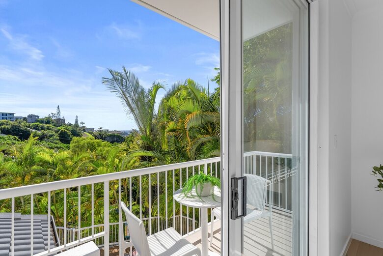 Elevated Ocean and Bay View Retreat Near Coolum’s Secluded Coves - Sunshine Coast, Australia