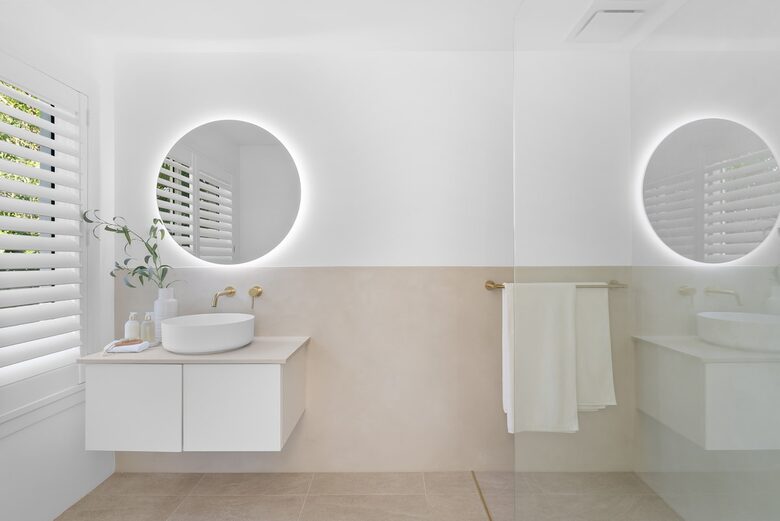 Elevated Ocean and Bay View Retreat Near Coolum’s Secluded Coves - Sunshine Coast, Australia