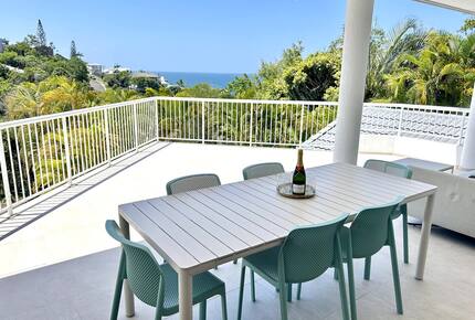Elevated Ocean and Bay View Retreat Near Coolum’s Secluded Coves - Sunshine Coast, Australia