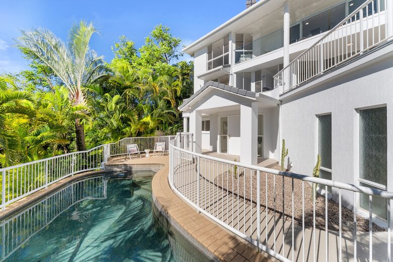 Elevated Ocean and Bay View Retreat Near Coolum’s Secluded Coves - Sunshine Coast, Australia