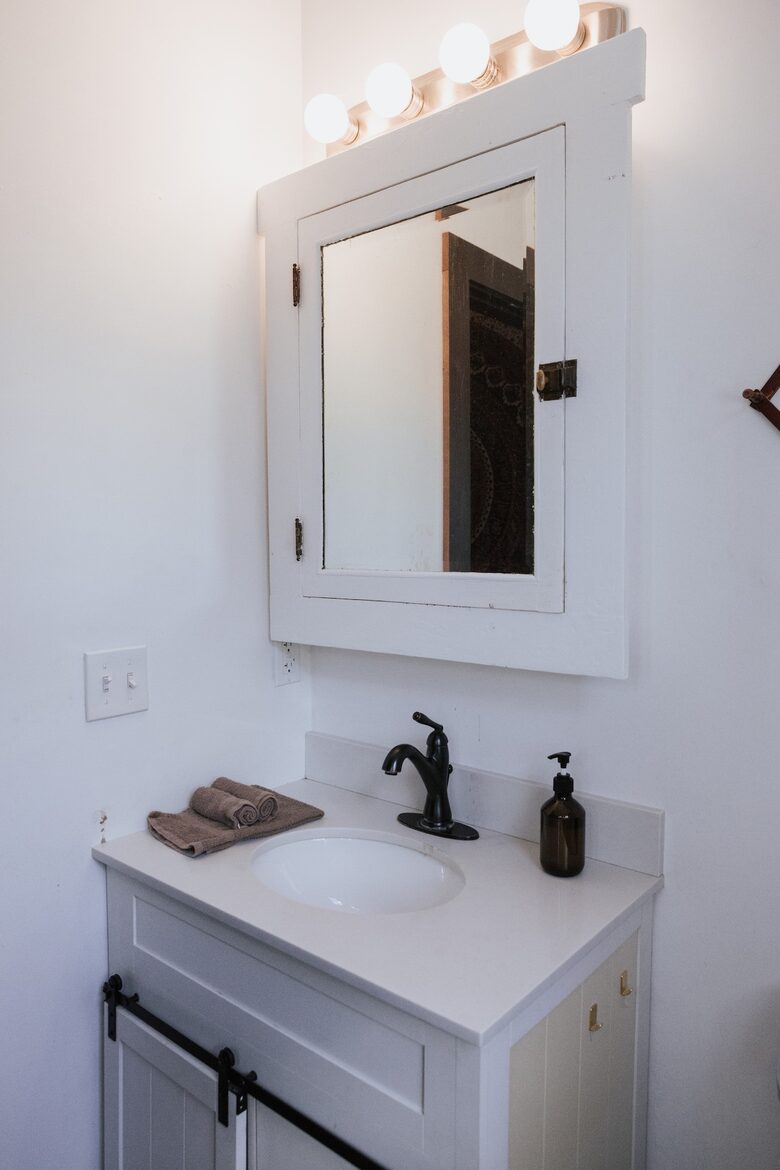 Midtown Springfield Bungalow with Walkable Location and Private Fenced Yard - Springfield, Missouri