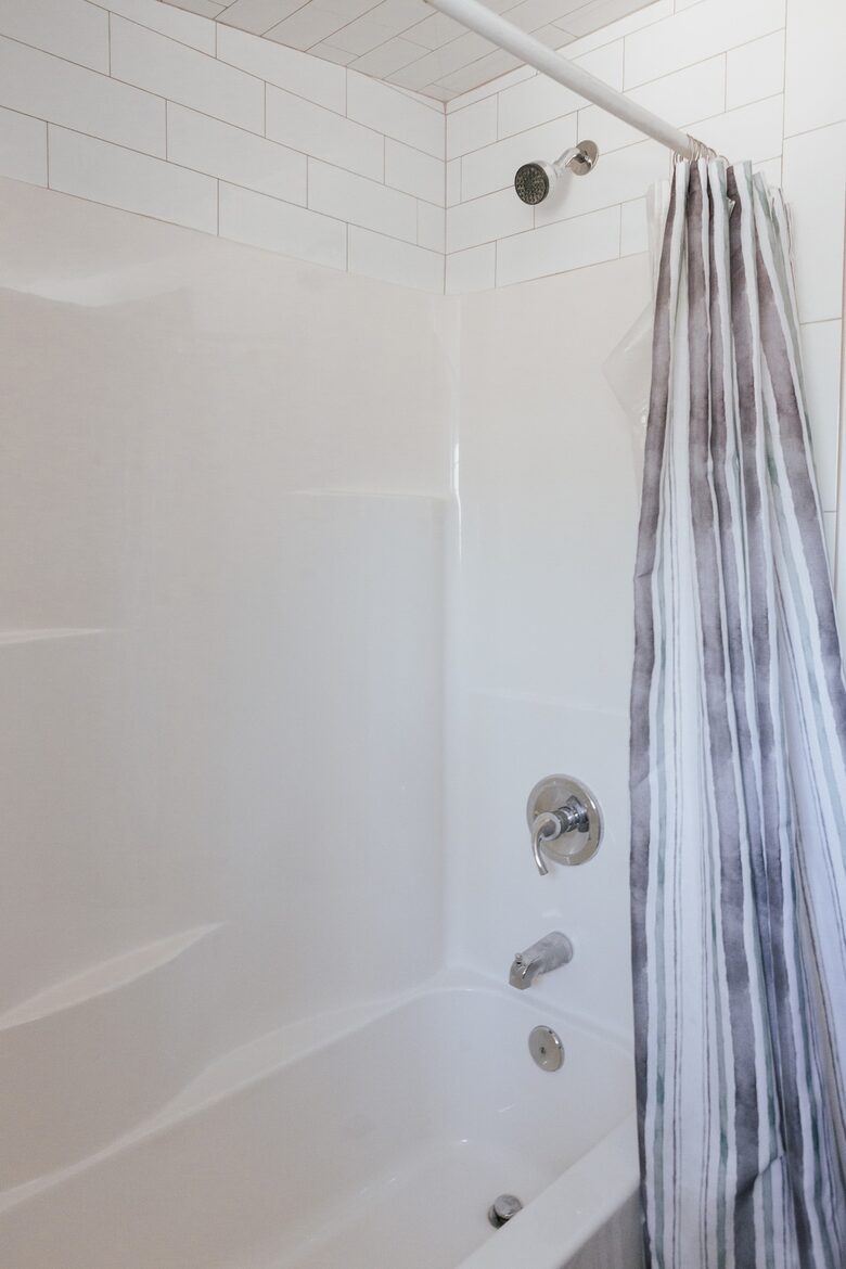 Midtown Springfield Bungalow with Walkable Location and Private Fenced Yard - Springfield, Missouri