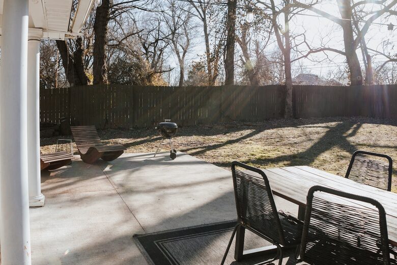 Midtown Springfield Bungalow with Walkable Location and Private Fenced Yard - Springfield, Missouri