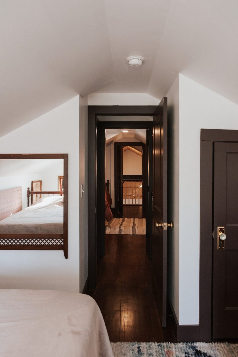 Midtown Springfield Bungalow with Walkable Location and Private Fenced Yard - Springfield, Missouri