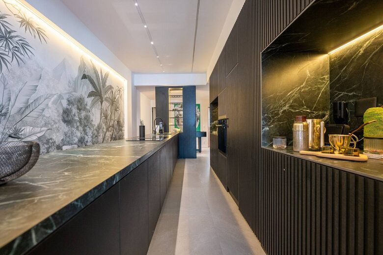 Contemporary Brazilian Living in the Heart of Ipanema - Ipanema, Rio de Janeiro, Brazil