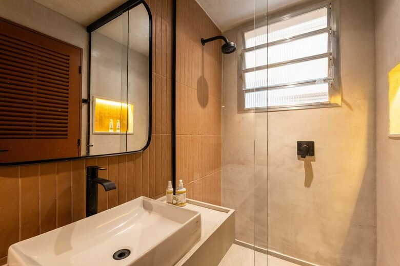 Contemporary Brazilian Living in the Heart of Ipanema - Ipanema, Rio de Janeiro, Brazil