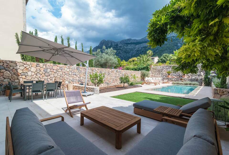 Contemporary Eco House in the Tramuntana Foothills - Sóller, Mallorca, Spain