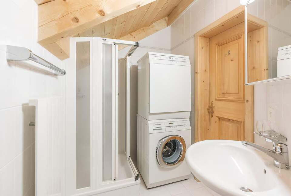 A Sophisticated Alpine Retreat near St. Moritz - Celerina, Switzerland