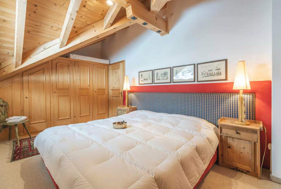 A Sophisticated Alpine Retreat near St. Moritz - Celerina, Switzerland