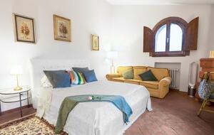 Dimora il Cerro | Tuscan Farmhouse with Panoramic Views - Prato, Italy