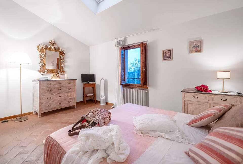 Dimora il Cerro | Tuscan Farmhouse with Panoramic Views - Prato, Italy