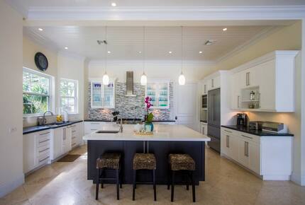 Waterfront Home with Pool in Old Fort Bay - Old Fort Bay, Bahamas