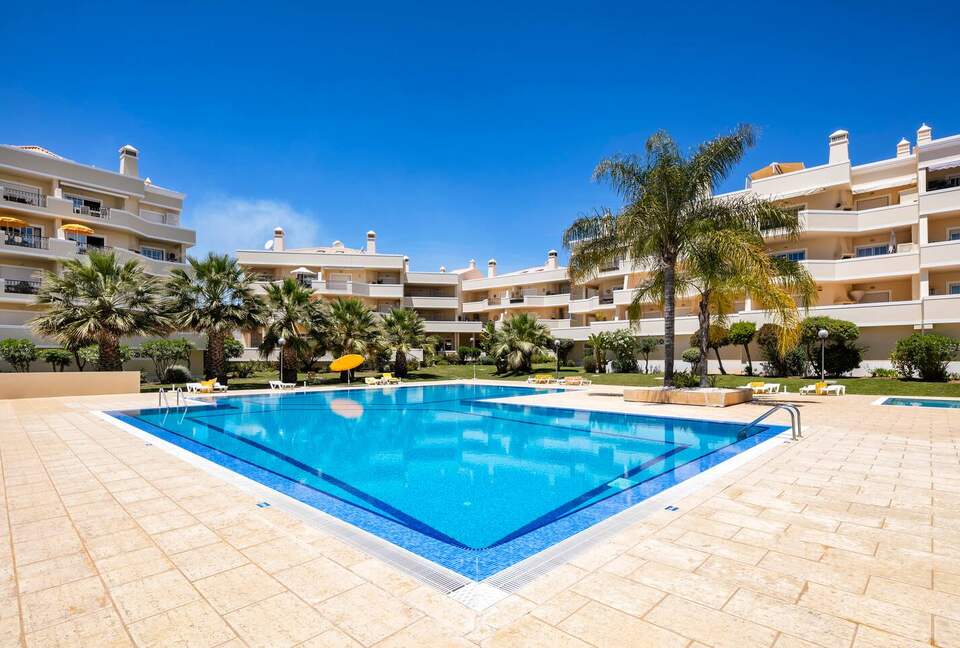 Relaxed Algarve Retreat Near São Rafael Beach - Albufeira, Portugal