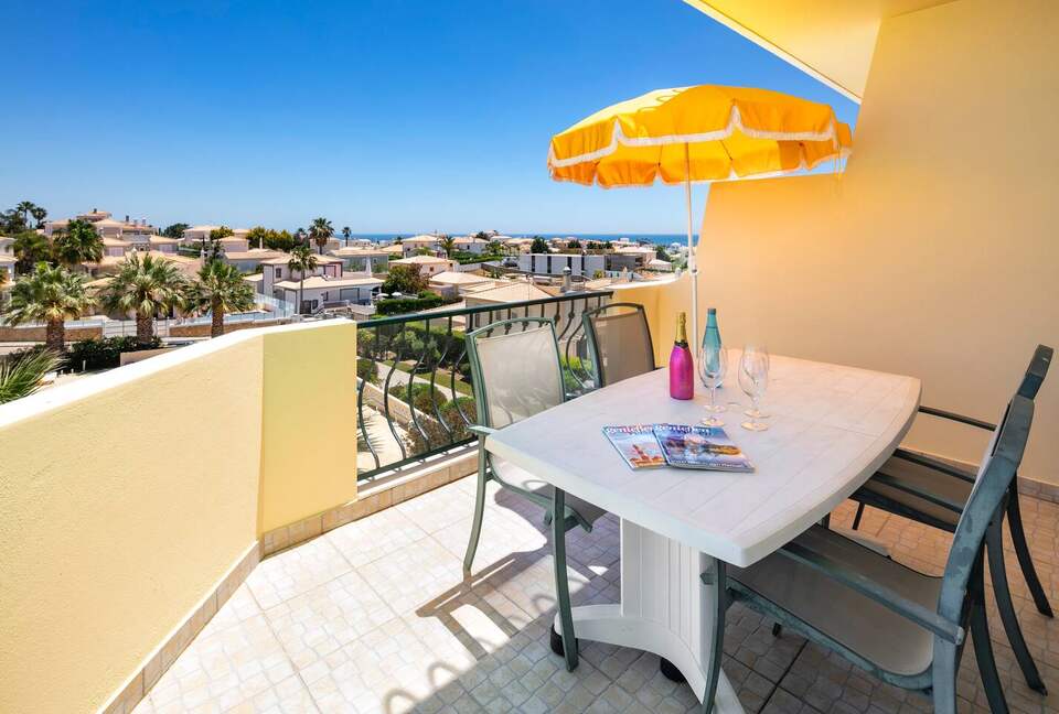 Relaxed Algarve Retreat Near São Rafael Beach - Albufeira, Portugal