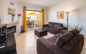 Relaxed Algarve Retreat Near São Rafael Beach - Albufeira, Portugal