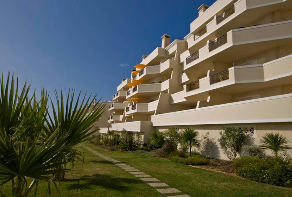 Relaxed Algarve Retreat Near São Rafael Beach - Albufeira, Portugal