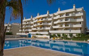 Relaxed Algarve Retreat Near São Rafael Beach - Albufeira, Portugal