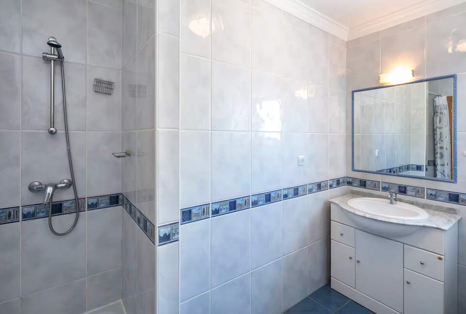 Relaxed Algarve Retreat Near São Rafael Beach - Albufeira, Portugal