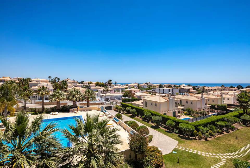 Relaxed Algarve Retreat Near São Rafael Beach - Albufeira, Portugal