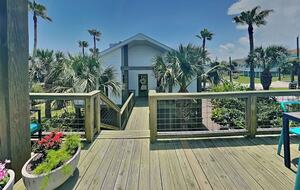 Relaxed Gulf Coast Escape in Jamaica Beach - Jamaica Beach, Texas