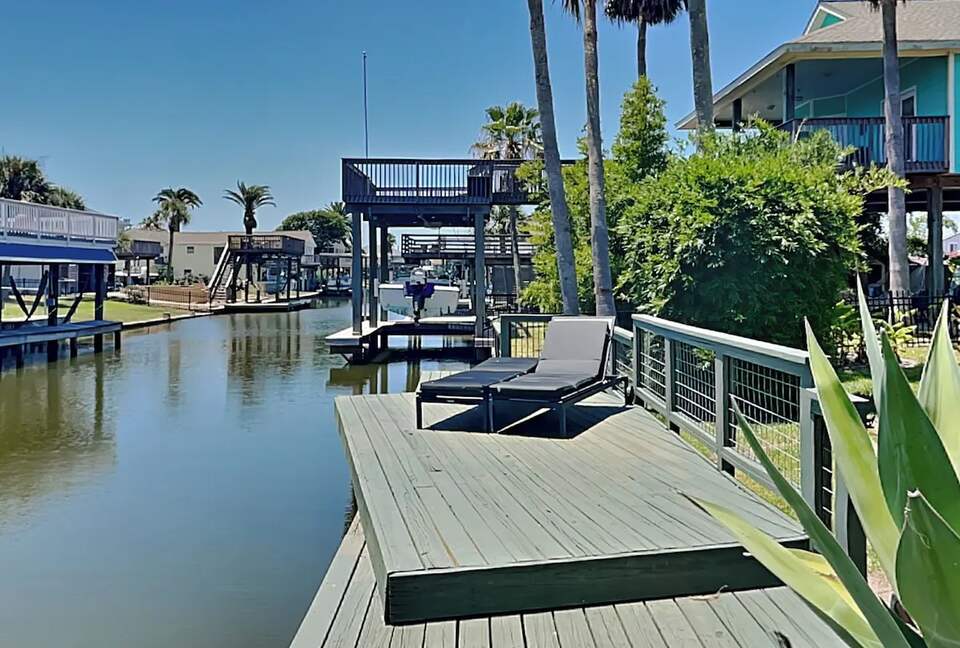 Relaxed Gulf Coast Escape in Jamaica Beach - Jamaica Beach, Texas