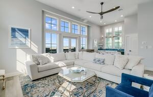 Upscale Port Aransas Beach Retreat Steps from the Sand - Port Aransas, Texas