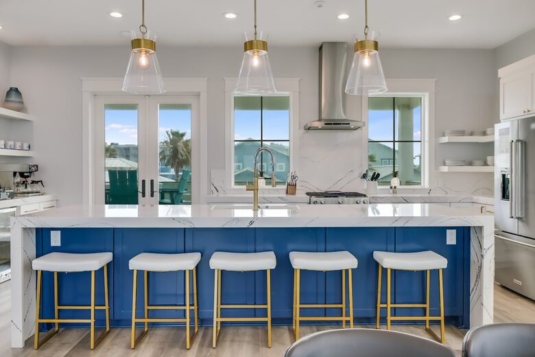 Upscale Port Aransas Beach Retreat Steps from the Sand - Port Aransas, Texas