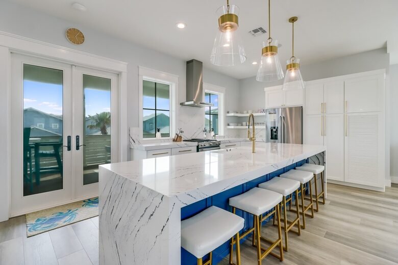 Upscale Port Aransas Beach Retreat Steps from the Sand - Port Aransas, Texas