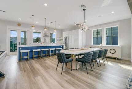 Upscale Port Aransas Beach Retreat Steps from the Sand - Port Aransas, Texas