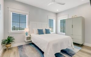 Upscale Port Aransas Beach Retreat Steps from the Sand - Port Aransas, Texas