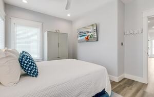 Upscale Port Aransas Beach Retreat Steps from the Sand - Port Aransas, Texas