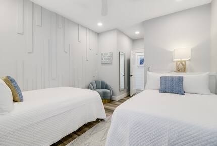 Upscale Port Aransas Beach Retreat Steps from the Sand - Port Aransas, Texas