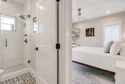 Upscale Port Aransas Beach Retreat Steps from the Sand - Port Aransas, Texas