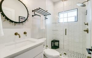 Upscale Port Aransas Beach Retreat Steps from the Sand - Port Aransas, Texas