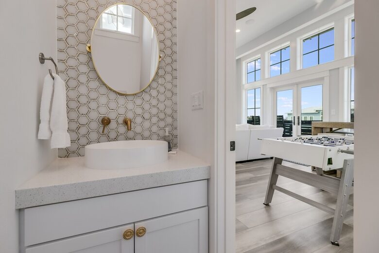 Upscale Port Aransas Beach Retreat Steps from the Sand - Port Aransas, Texas