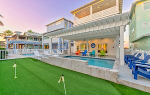 Upscale Port Aransas Beach Retreat Steps from the Sand - Port Aransas, Texas