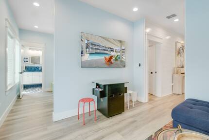 Upscale Port Aransas Beach Retreat Steps from the Sand - Port Aransas, Texas