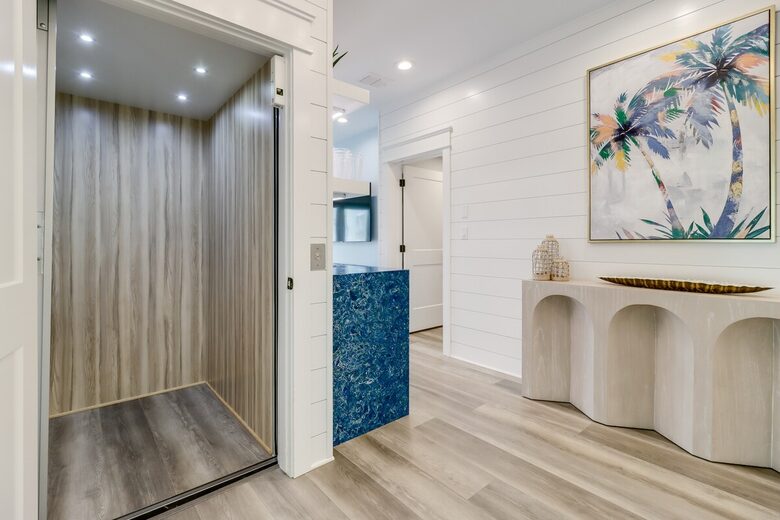 Upscale Port Aransas Beach Retreat Steps from the Sand - Port Aransas, Texas