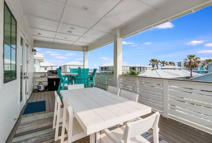 Upscale Port Aransas Beach Retreat Steps from the Sand - Port Aransas, Texas