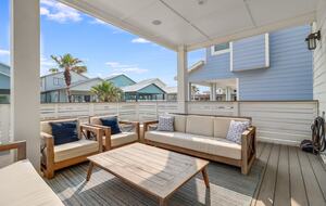 Upscale Port Aransas Beach Retreat Steps from the Sand - Port Aransas, Texas