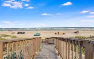 Upscale Port Aransas Beach Retreat Steps from the Sand - Port Aransas, Texas