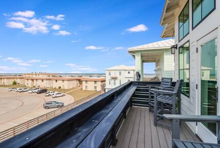 Upscale Port Aransas Beach Retreat Steps from the Sand - Port Aransas, Texas