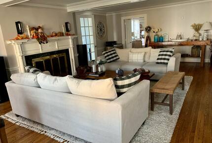 Historic Family Estate with Indoor Hot Tub in Upstate New York - New Berlin, New York