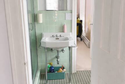 Historic Family Estate with Indoor Hot Tub in Upstate New York - New Berlin, New York