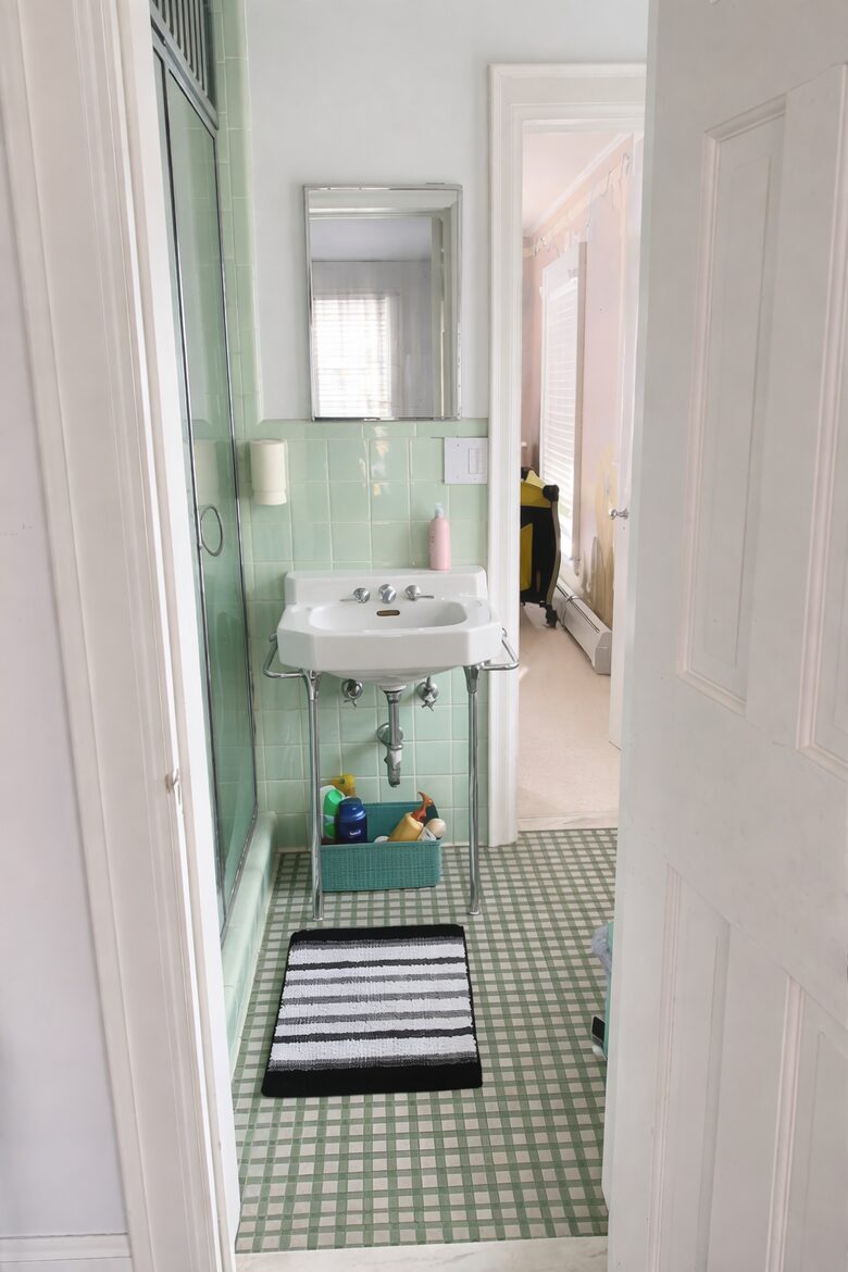 Historic Family Estate with Indoor Hot Tub in Upstate New York - New Berlin, New York