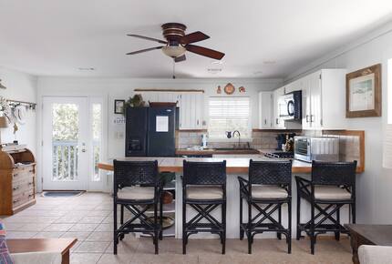 Classic Gulf Shores Cottage with Private Beach Access - Gulf Shores, Alabama