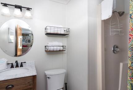 Classic Gulf Shores Cottage with Private Beach Access - Gulf Shores, Alabama