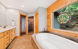 Seven-Acre Mountain Lodge with Long-Range Smoky Views - Maggie Valley, North Carolina