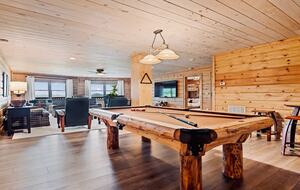 Seven-Acre Mountain Lodge with Long-Range Smoky Views - Maggie Valley, North Carolina