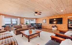 Seven-Acre Mountain Lodge with Long-Range Smoky Views - Maggie Valley, North Carolina